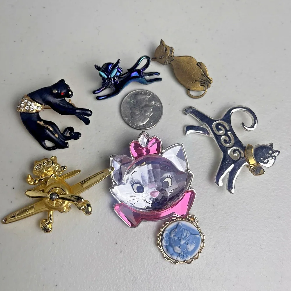 Cat Lovers Brooch Pin Lot + 1 Pendant - Disney Brooch Feline Kitty Brooches